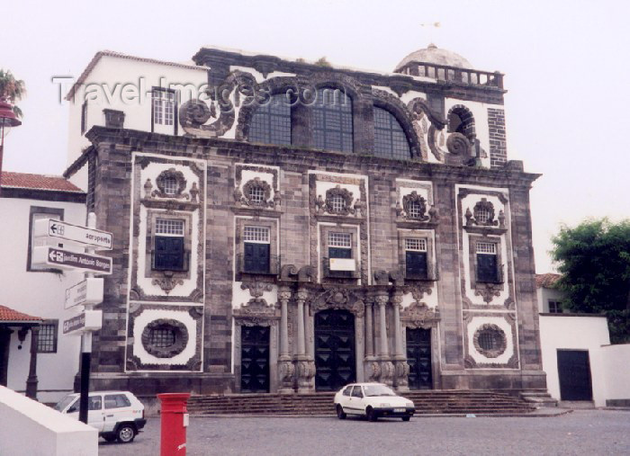 azores4: Azores - Ponta Delgada: College church / Igreja do Colégio - photo by M.Torres - (c) Travel-Images.com - Stock Photography agency - Image Bank