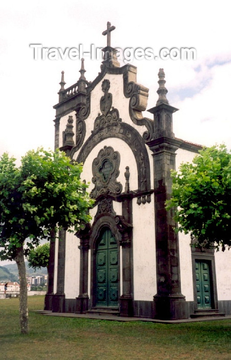 azores9: Azores / Açores - São Miguel - Ponta Delgada: Mother of God Chapel / Ermida da Mãe de Deus - photo by M.Torres - (c) Travel-Images.com - Stock Photography agency - Image Bank