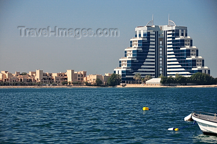 bahrain13: Manama, Bahrain: Elite Resort and Spa and Novotel Al Dana Resort - Sheikh Hamad Causeway - seen from Al Muharraq - photo by M.Torres - (c) Travel-Images.com - Stock Photography agency - Image Bank