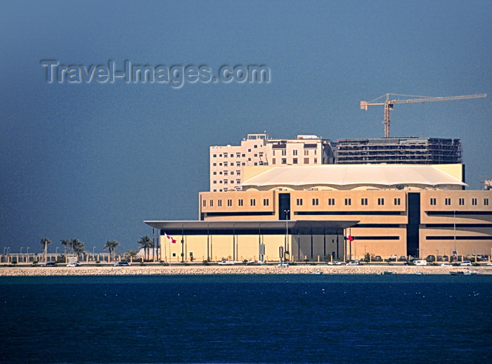 bahrain14: Busaiteen, Muharraq Island, Bahrain: RCSI Bahrain building - Royal College of Surgeons In Ireland - Medical University of Bahrain - Road 2835 - photo by M.Torres - (c) Travel-Images.com - Stock Photography agency - Image Bank