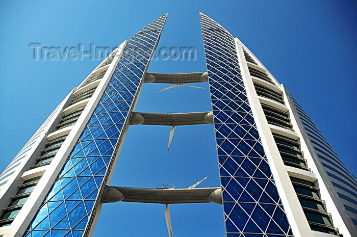 bahrain31: Manama, Bahrain: Bahrain World Trade Center - BWTC - Arab Construction World for Sustainable Design Award - 45 floors and 240 meters tall - design blends maritime aesthetics with the functionality of traditional wind-towers - photo by M.Torres - (c) Travel-Images.com - Stock Photography agency - Image Bank