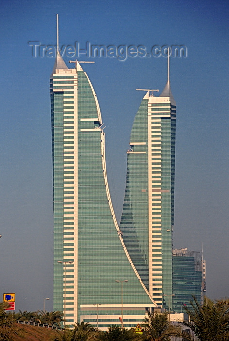 bahrain53: Manama, Bahrain: Bahrain Financial Harbour towers - BFH - Commercial East and Commercial West twin-towers - designed specifically for capital markets - Ahmed Janahi Architects - photo by M.Torres - (c) Travel-Images.com - Stock Photography agency - Image Bank