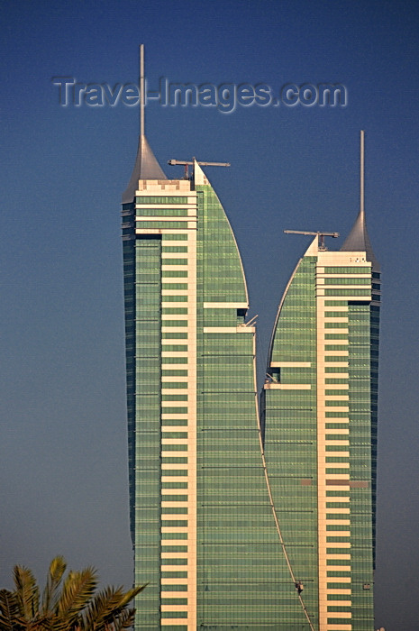 bahrain57: Manama, Bahrain: Bahrain Financial Harbour towers - BFH - Commercial East and Commercial West twin-towers - designed as sails set at opposing angles to symbolise the dual directions of the original 'entrances' to Bahrain, the country of the two seas - photo by M.Torres - (c) Travel-Images.com - Stock Photography agency - Image Bank