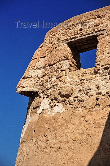 bahrain6: Arad, Muharraq Island, Bahrain: Arad Fort - detail of a tower with the 'nose' for marksmen or for dumping hot oil on attackers - photo by M.Torres - (c) Travel-Images.com - Stock Photography agency - Image Bank