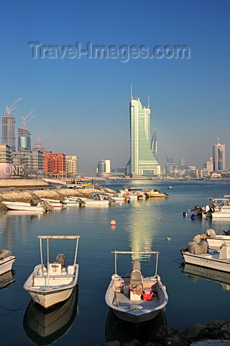 bahrain62: Manama, Bahrain: Bahrain Financial Harbour towers - BFH - view from the fishing harbour - Ref Island on the left - One Bahrain development - photo by M.Torres - (c) Travel-Images.com - Stock Photography agency - Image Bank