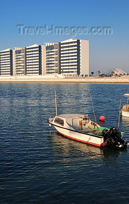 bahrain63: Manama, Bahrain: Reef Island, Porta Reef developent - view from the fishing harbour - photo by M.Torres - (c) Travel-Images.com - Stock Photography agency - Image Bank