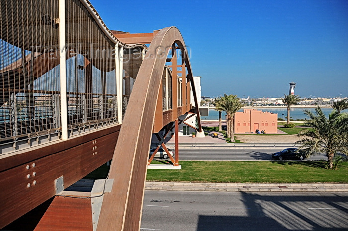 bahrain77: Arad, Muharraq Island, Bahrain: pedestrian bridge over Al Hidd Highway - wooden arch structure - photo by M.Torres - (c) Travel-Images.com - Stock Photography agency - Image Bank