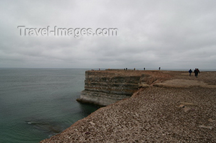 bear-island4: Bear Island / Bjørnøya, Svalbard: walking along the cliffs - photo by R.Behlke - (c) Travel-Images.com - Stock Photography agency - Image Bank