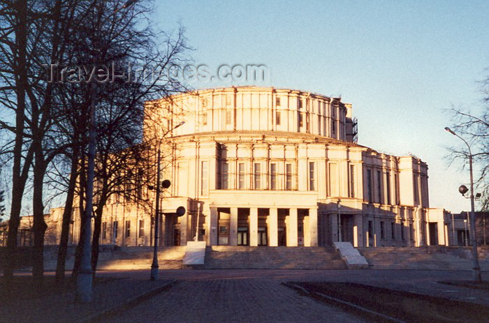 belarus10: Belarus - Minsk: the Opera house - Belarusian State Theater of Opera and Ballet - architect Iosif Langbard - Soviet architecture - photo by Miguel Torres - (c) Travel-Images.com - Stock Photography agency - Image Bank