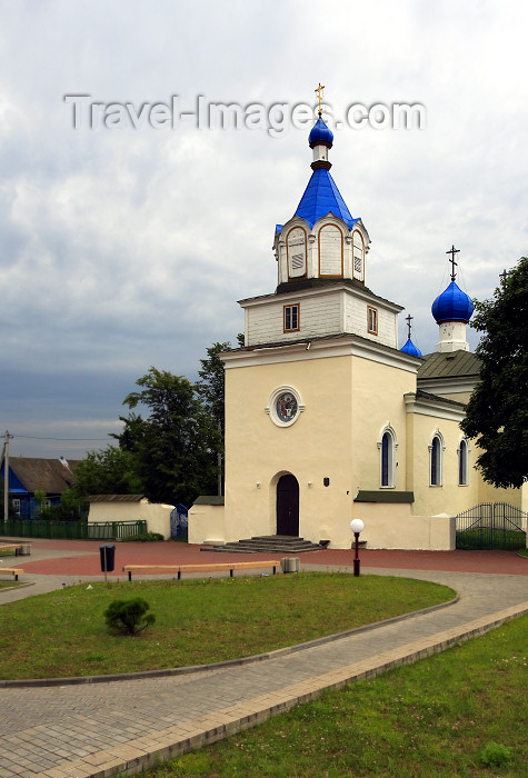 belarus105: Mir, Karelicy raion, Hrodna Voblast, Belarus: Orthodox church of the Holy Trinity - photo by A.Dnieprowsky - (c) Travel-Images.com - Stock Photography agency - Image Bank