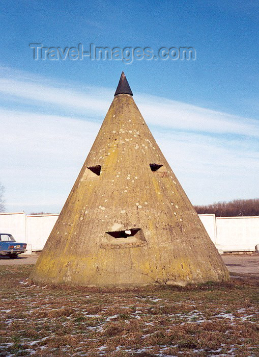 belarus2: Belarus - Minsk: Smiling bunker - cone shapped bunker - Maserva avenue (photo by Miguel Torres) - (c) Travel-Images.com - Stock Photography agency - Image Bank