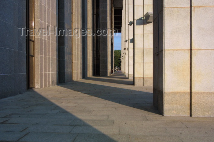 belarus30: Belarus - Minsk: Palace of the Republic - shadows and light - architects V. Araksin, A. Voinov (photo by A.Stepanenko) - (c) Travel-Images.com - Stock Photography agency - Image Bank