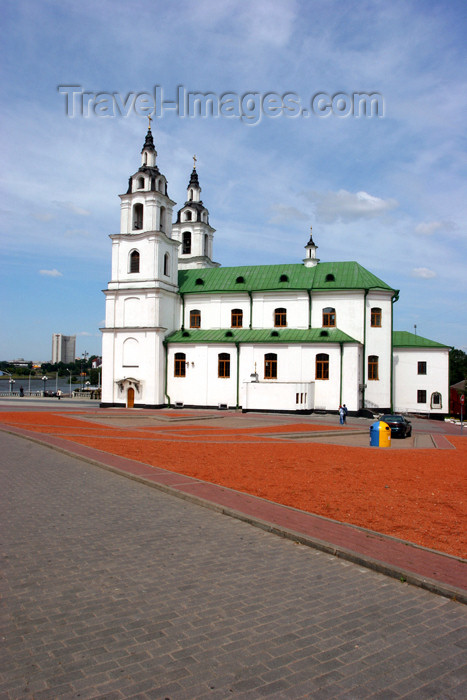 belarus41: Belarus - Minsk - Holy Gost Cathedral - side view - photo by A.Stepanenko - (c) Travel-Images.com - Stock Photography agency - Image Bank