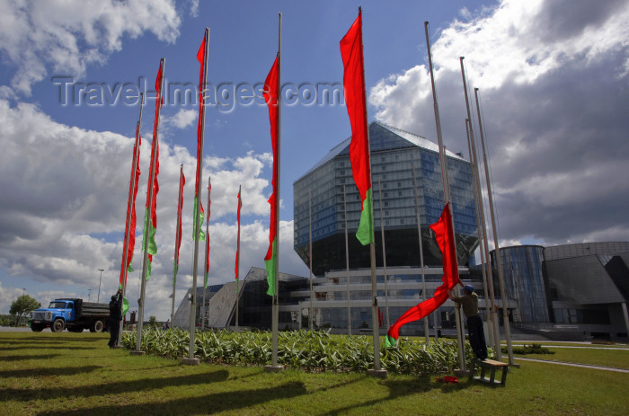 belarus78: Minsk, Belarus: raising flags at the National Library of Belarus - photo by A.Dnieprowsky - (c) Travel-Images.com - Stock Photography agency - Image Bank