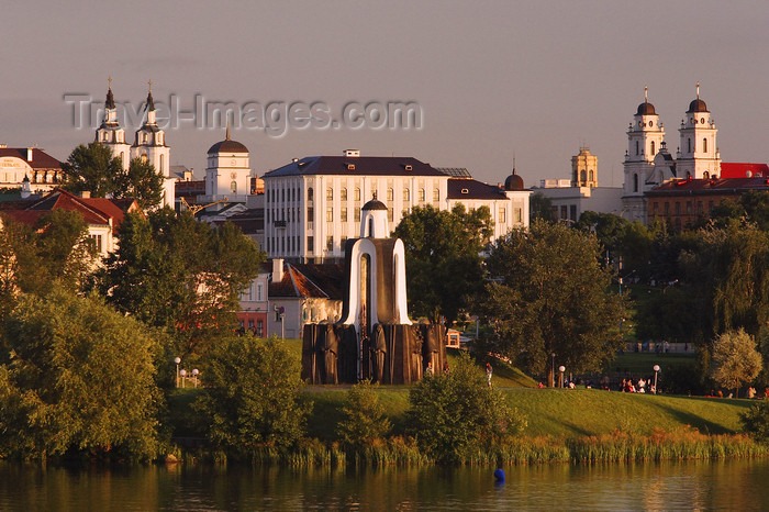 belarus81: Minsk, Belarus: Island of Tears and city center churches - photo by A.Dnieprowsky - (c) Travel-Images.com - Stock Photography agency - Image Bank