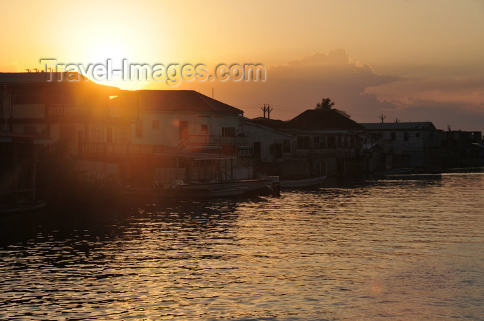 belize139: Belize City, Belize: sunset on Haulover Creek - photo by M.Torres - (c) Travel-Images.com - Stock Photography agency - Image Bank