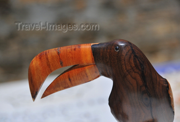 belize160: Belize City, Belize: wooden toucan - sculpture - souvenir - photo by M.Torres - (c) Travel-Images.com - Stock Photography agency - Image Bank