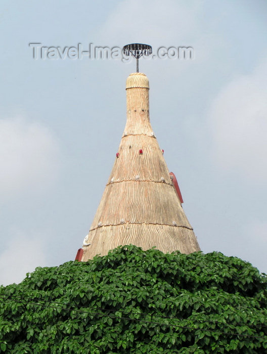 benin13: Porto Novo, Benin: detail of the Zangbeto Temple - it resembles a dancing haystack and in in Voodoo performs the role of night watchman patrolling the streets - photo by G.Frysinger - (c) Travel-Images.com - Stock Photography agency - Image Bank