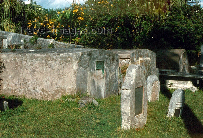 bermuda8: Bermuda - St. George: St Peter's Anglican church - Church of England - graveyard - photo by G.Frysinger - (c) Travel-Images.com - Stock Photography agency - Image Bank