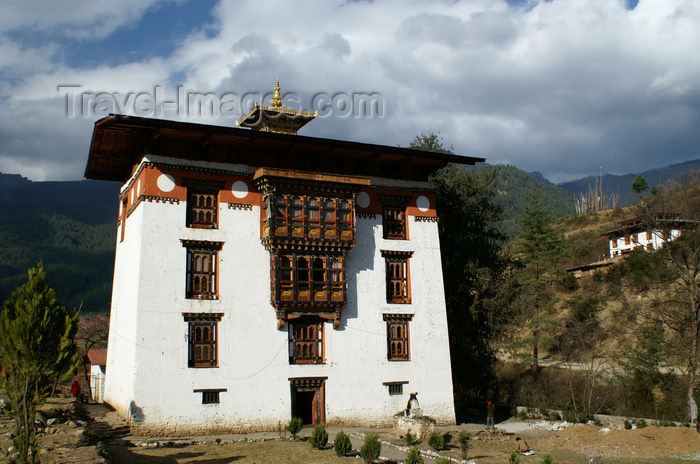 bhutan1: Bhutan - Pangri Zampa - façade, near Thimphu - photo by A.Ferrari - (c) Travel-Images.com - Stock Photography agency - Image Bank