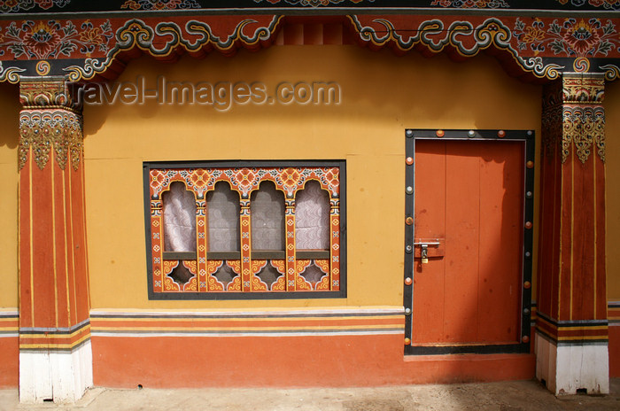 bhutan10: Bhutan - Thimphu - inside Trashi Chhoe Dzong - door and windows - photo by A.Ferrari - (c) Travel-Images.com - Stock Photography agency - Image Bank