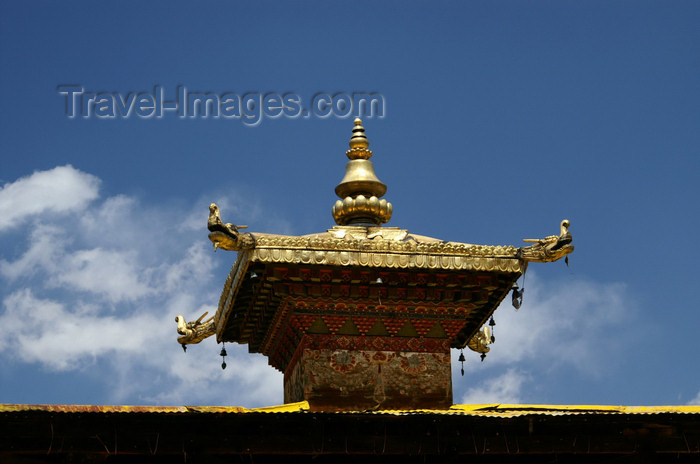 bhutan107: Bhutan - Paro dzongkhag - roof of Kyichu Lhakhang, near Paro - photo by A.Ferrari - (c) Travel-Images.com - Stock Photography agency - Image Bank