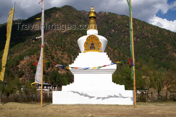 bhutan109: Bhutan - Paro dzongkhag - Lango village - stupa at Lango chorten, near Paro - photo by A.Ferrari - (c) Travel-Images.com - Stock Photography agency - Image Bank