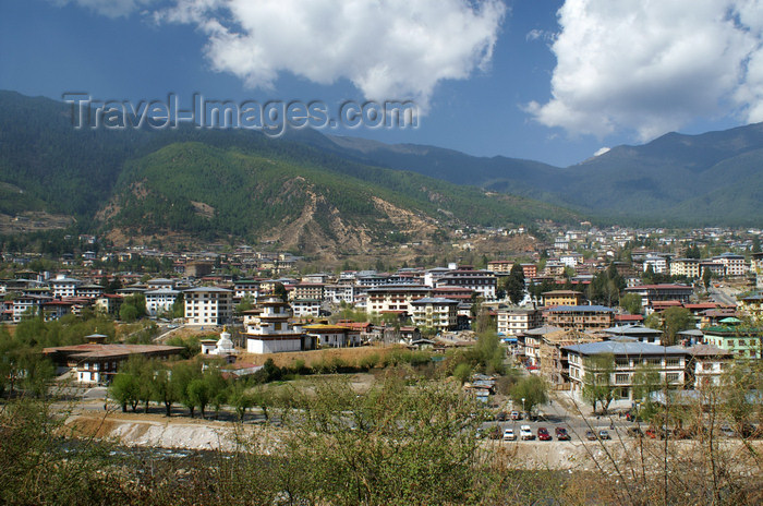 bhutan170: Bhutan - Thimphu - view along the Wang Chhu river  - photo by A.Ferrari - (c) Travel-Images.com - Stock Photography agency - Image Bank