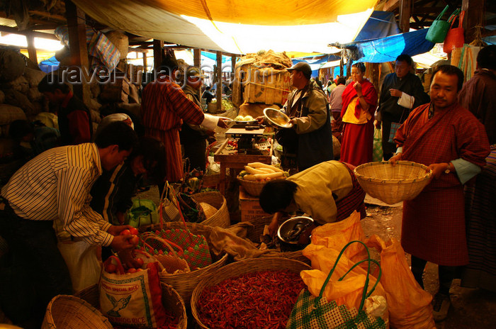 bhutan183: Bhutan - Thimphu - the market - selling and buying - photo by A.Ferrari - (c) Travel-Images.com - Stock Photography agency - Image Bank