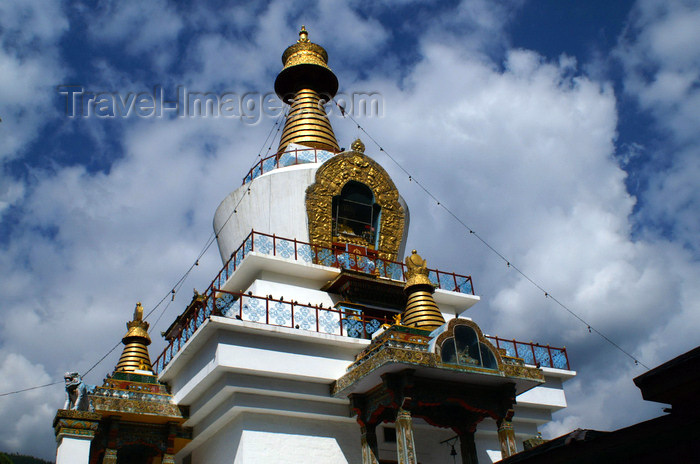 bhutan191: Bhutan - Thimphu - National Memorial Chorten - photo by A.Ferrari - (c) Travel-Images.com - Stock Photography agency - Image Bank