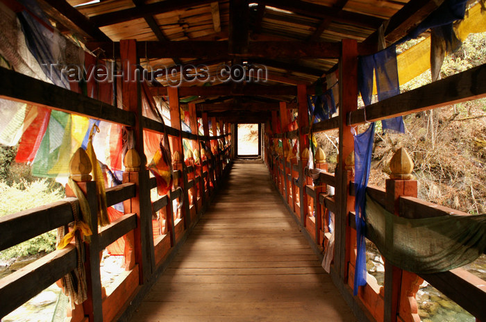 bhutan222: Bhutan - covered bridge spanning the Wang Chhu - interior - photo by A.Ferrari - (c) Travel-Images.com - Stock Photography agency - Image Bank