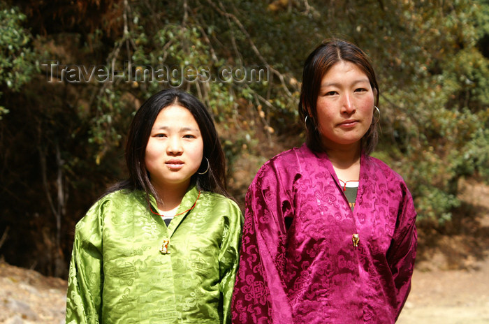 bhutan225: Bhutan - Bhutanese girls wearing a kira, on their way to Cheri Goemba - photo by A.Ferrari - (c) Travel-Images.com - Stock Photography agency - Image Bank