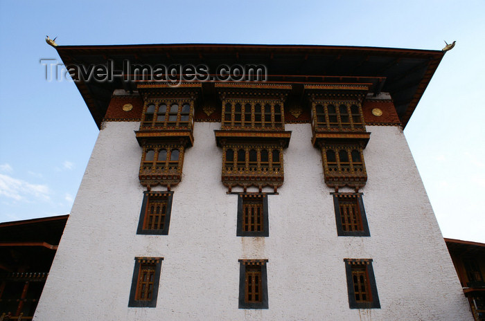 bhutan268: Bhutan - Large building - Punakha Dzong - photo by A.Ferrari - (c) Travel-Images.com - Stock Photography agency - Image Bank