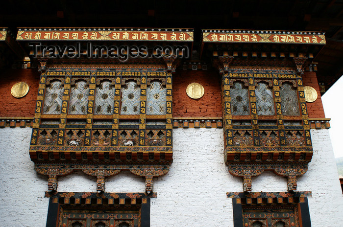 bhutan273: Bhutan - Windows - Punakha Dzong - photo by A.Ferrari - (c) Travel-Images.com - Stock Photography agency - Image Bank