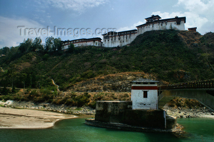 bhutan295: Bhutan - Punak Chhu river - briddge built by the Swiss and Wangdue Phodrang Dzong - photo by A.Ferrari - (c) Travel-Images.com - Stock Photography agency - Image Bank