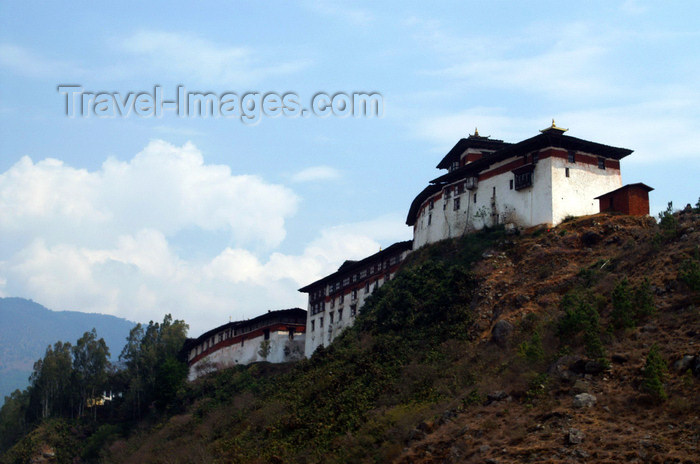 bhutan296: Bhutan - Wangdue Phodrang Dzong - from below - photo by A.Ferrari - (c) Travel-Images.com - Stock Photography agency - Image Bank