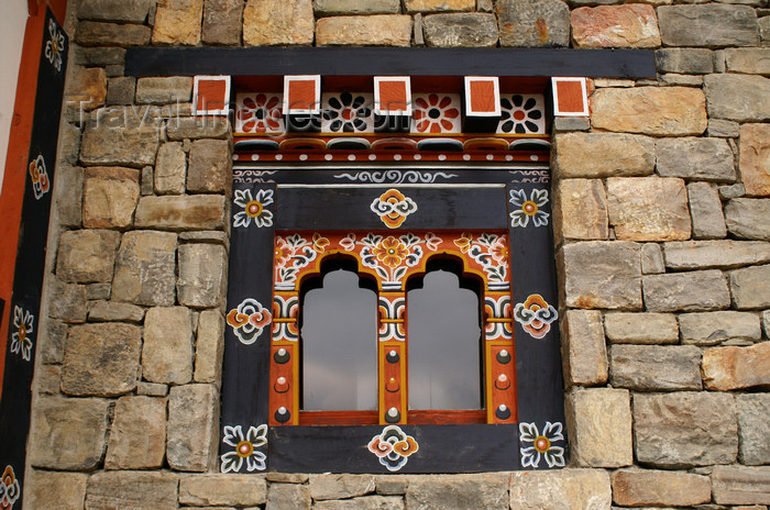 bhutan304: Bhutan - Beautiful window at the Dewachen Hotel in Tabiting, Phobjikha valley - photo by A.Ferrari - (c) Travel-Images.com - Stock Photography agency - Image Bank