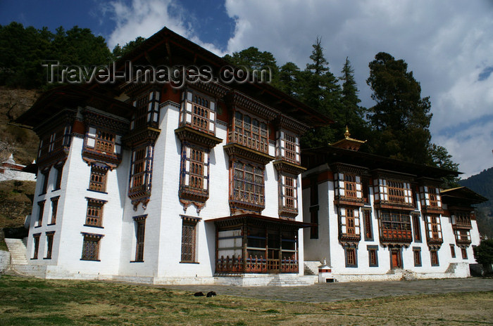 bhutan340: Bhutan - Kurjey Lhakhang - the three palaces - photo by A.Ferrari - (c) Travel-Images.com - Stock Photography agency - Image Bank