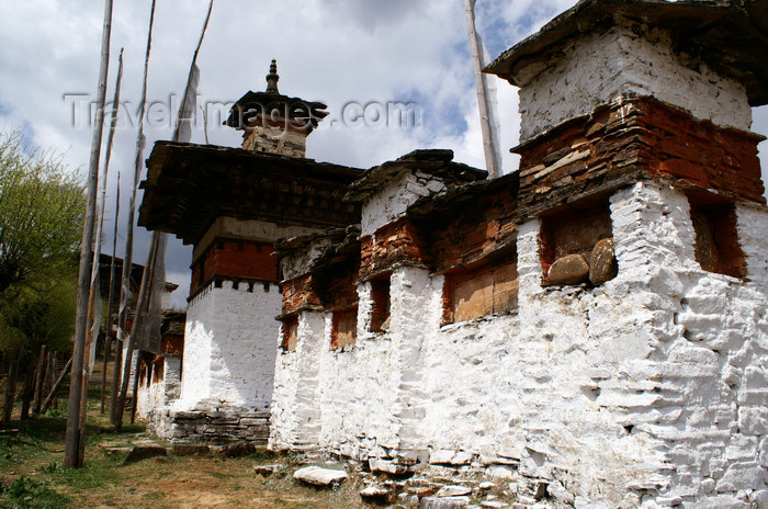 bhutan359: Bhutan - Mani wall and chortens, near the Ugyen Chholing palace - photo by A.Ferrari - (c) Travel-Images.com - Stock Photography agency - Image Bank