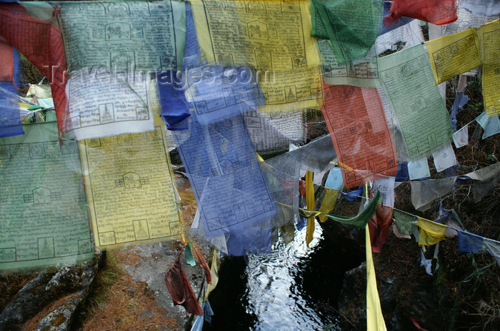 bhutan364: Bhutan - Prayer flags at Membartsho - photo by A.Ferrari - (c) Travel-Images.com - Stock Photography agency - Image Bank
