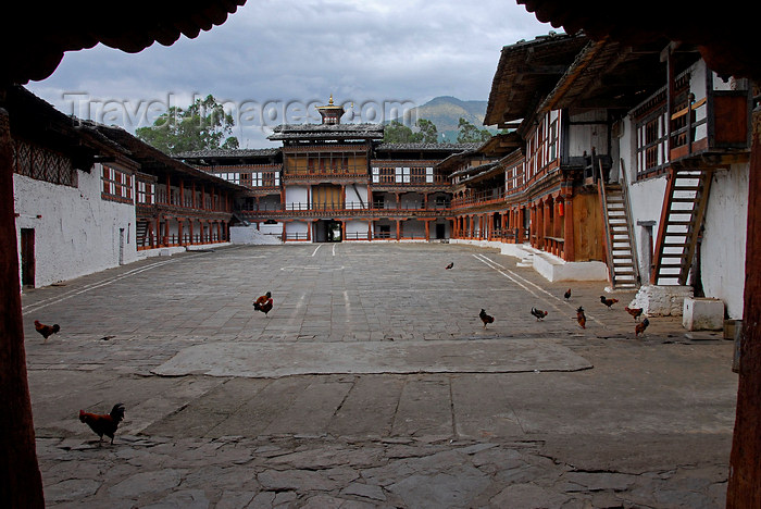 bhutan435: Bhutan, Punakha, Courtyard of Wnagdue Phodrang Dzong - photo by J.Pemberton - (c) Travel-Images.com - Stock Photography agency - Image Bank