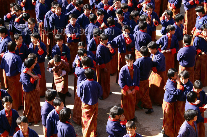 bhutan68: Bhutan - Paro: school - girls wearing kiras - national dress for women in Bhutan - photo by A.Ferrari - (c) Travel-Images.com - Stock Photography agency - Image Bank