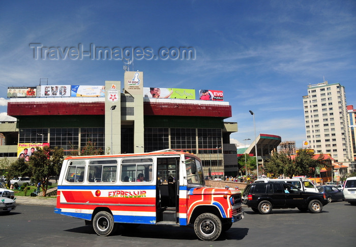 bolivia101: La Paz, Bolivia: Hernando Siles stadium seats 45.000 - designed by the engineer José L. Delpini - micro-bus and Tiwanaku Square traffic - photo by M.Torres - (c) Travel-Images.com - Stock Photography agency - Image Bank