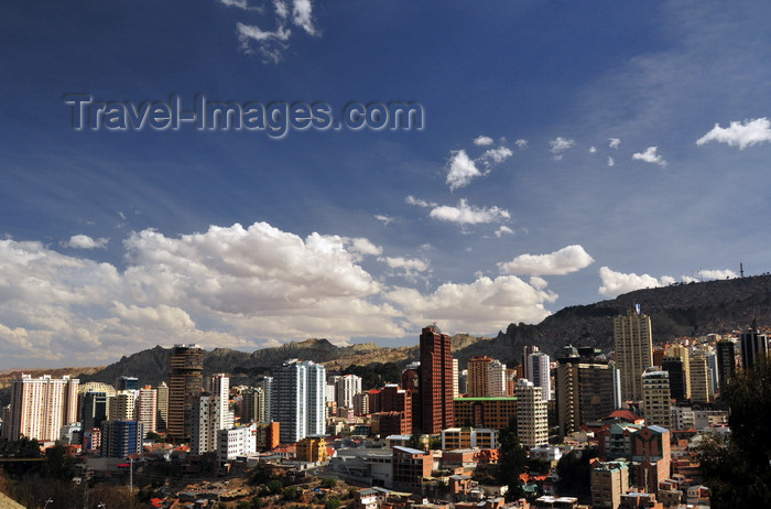 bolivia109: La Paz, Bolivia: skyline of the Sopocachi neighbourhood, Cotahuma district - Chukiago Marka - photo by M.Torres - (c) Travel-Images.com - Stock Photography agency - Image Bank