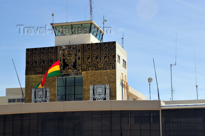 bolivia28: El Alto, La Paz department, Bolivia: La Paz El Alto International Airport - LPB - control tower and terminal building - operated by Abertis airports - La Paz is the highest capital city in the world - photo by M.Torres - (c) Travel-Images.com - Stock Photography agency - Image Bank