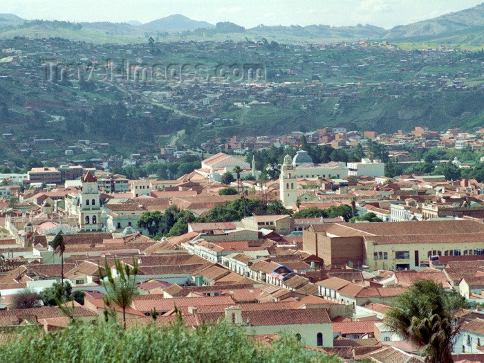 bolivia40: Sucre, Oropeza Province, Chuquisaca Department, Bolivia: over the roofs - UNESCO world heritage site - photo by M.Bergsma - (c) Travel-Images.com - Stock Photography agency - Image Bank