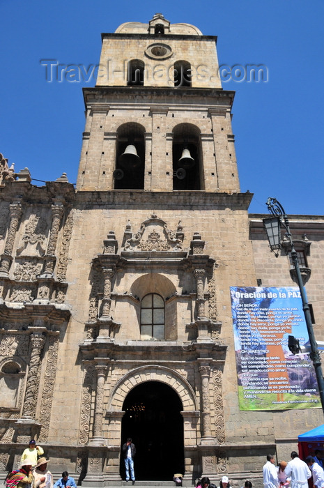 bolivia51: La Paz, Bolivia: San Francisco church - baroque façade - land for the church and convent was offered by the cacique Quirquincha - photo by M.Torres - (c) Travel-Images.com - Stock Photography agency - Image Bank