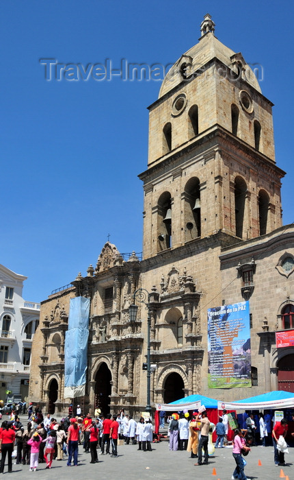 bolivia52: La Paz, Bolivia: San Francisco church - built in 1549 - Barroque style - corner of Mariscal Santa Cruz and Sagárnaga - founded by Francisco de los Ángeles Morales - photo by M.Torres - (c) Travel-Images.com - Stock Photography agency - Image Bank