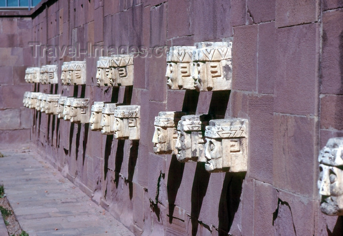 bolivia7: Tiwanaku / Tiahuanacu, Ingavi Province, La Paz Department, Bolivia: carved heads - Semi-subterranean Temple wall decorations - Pre-Columbian archaeological site - UNESCO world heritage - photo by J.Fekete - (c) Travel-Images.com - Stock Photography agency - Image Bank