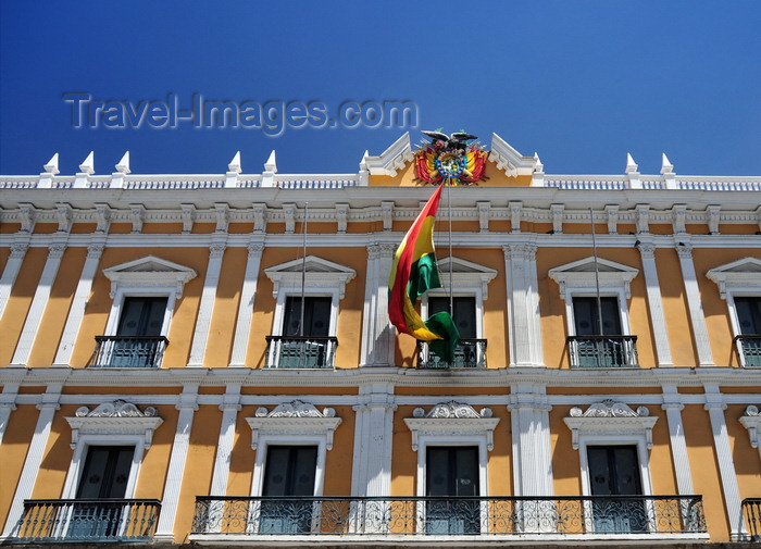 bolivia79: La Paz, Bolivia: renaissance style façade of the 'Burt Palace' - Palacio Quemado - Palacio de Gobierno - Plaza Murillo - photo by M.Torres - (c) Travel-Images.com - Stock Photography agency - Image Bank